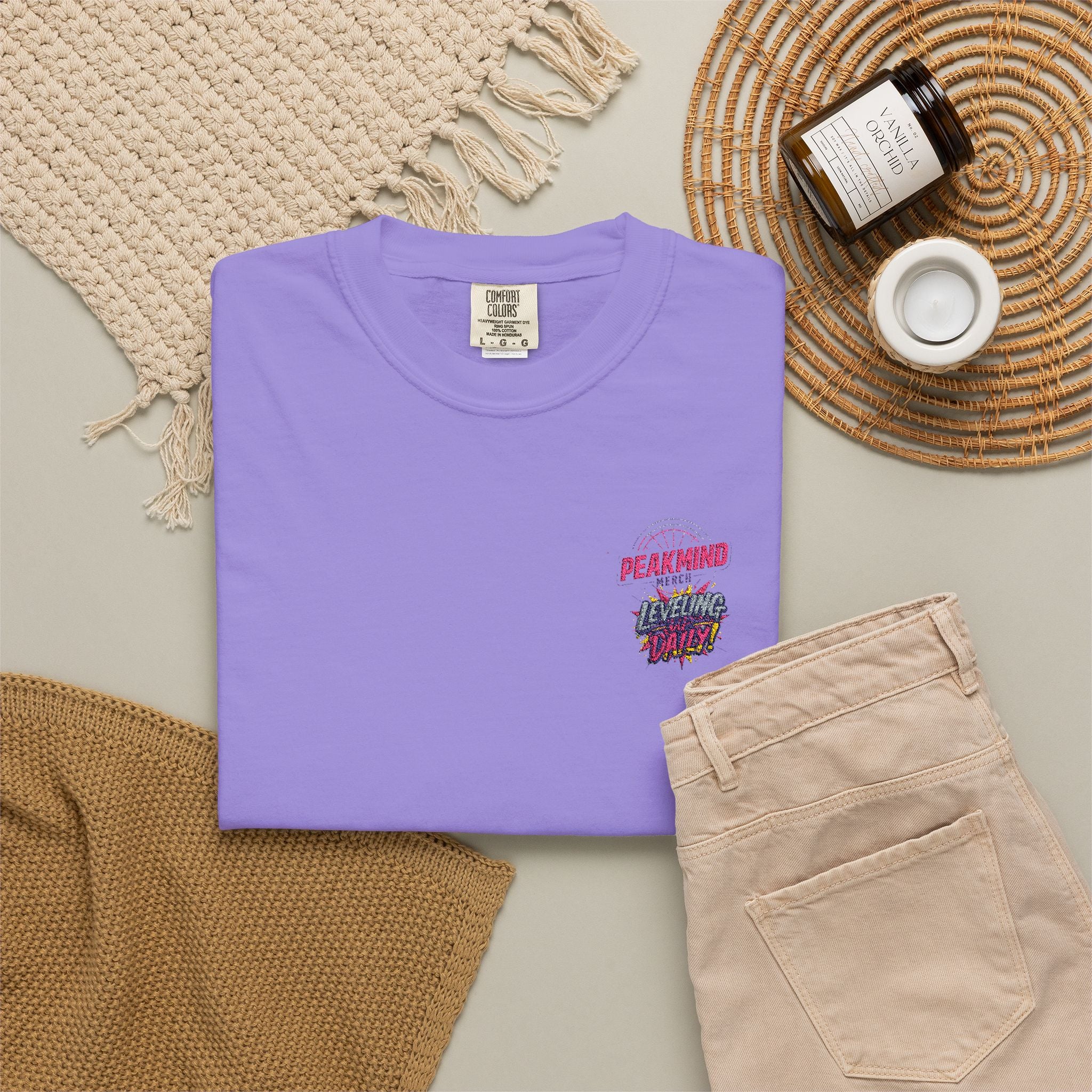T-Shirt — 'Be Kind' Floral Pocket Graphic Tee