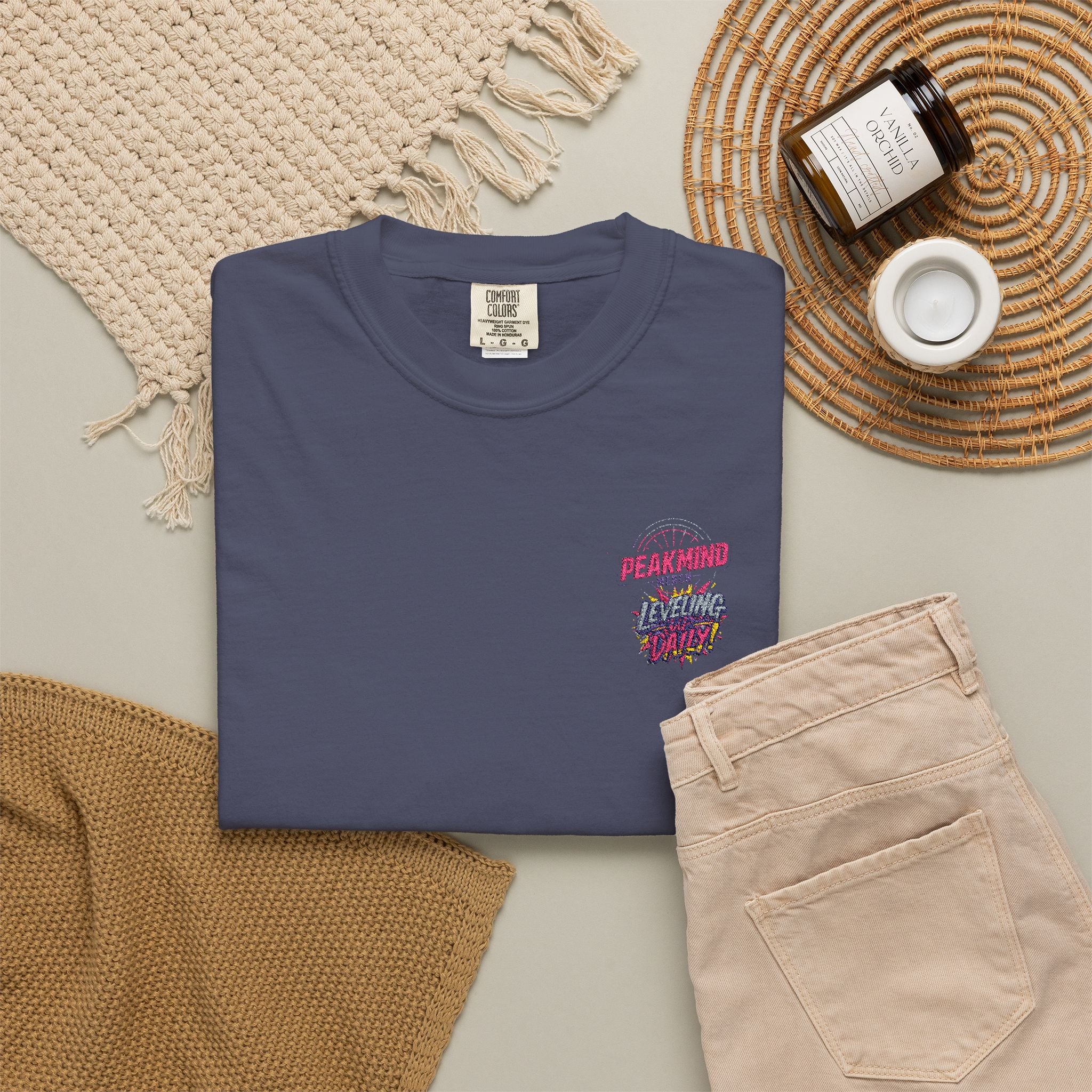 T-Shirt — 'Be Kind' Floral Pocket Graphic Tee