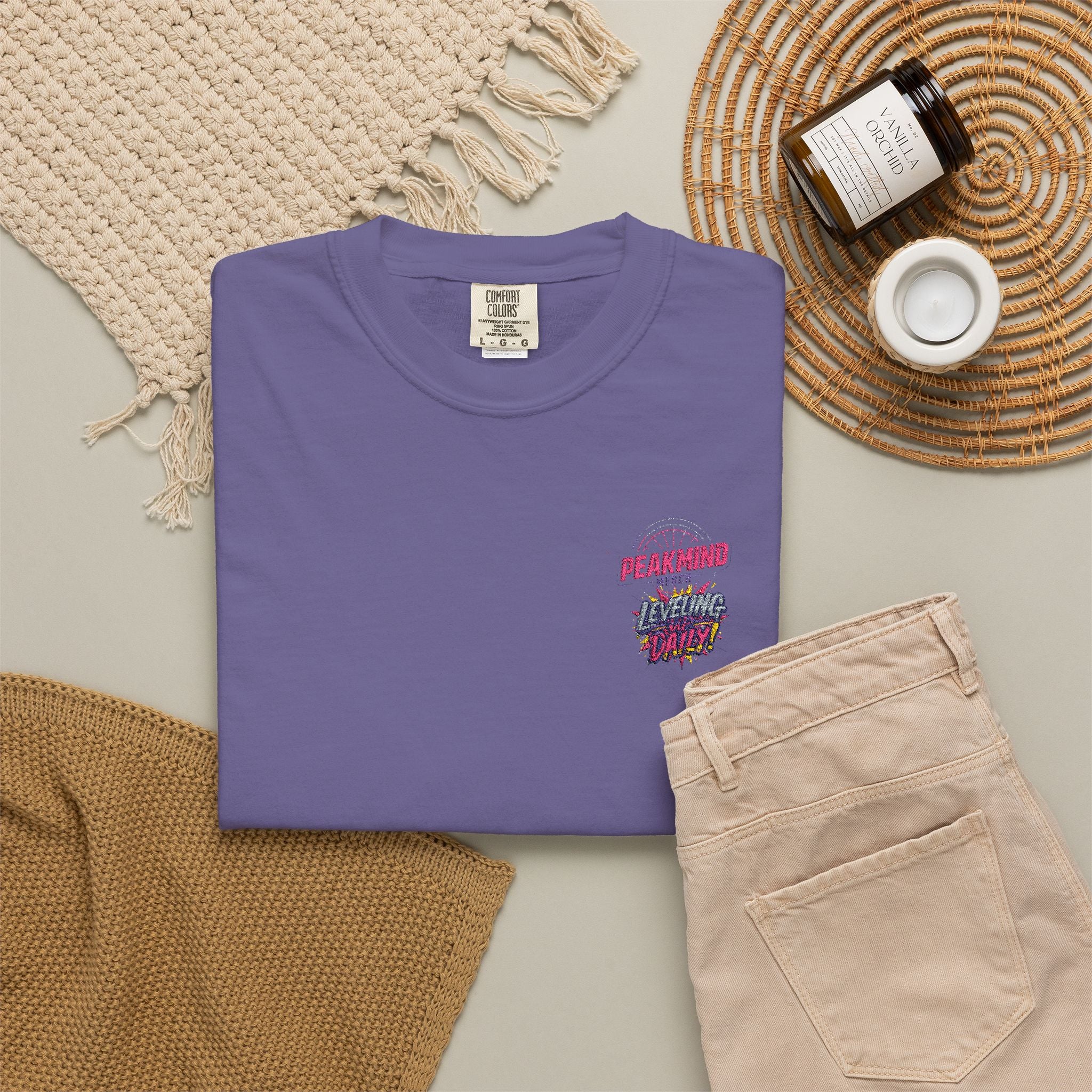 T-Shirt — 'Be Kind' Floral Pocket Graphic Tee