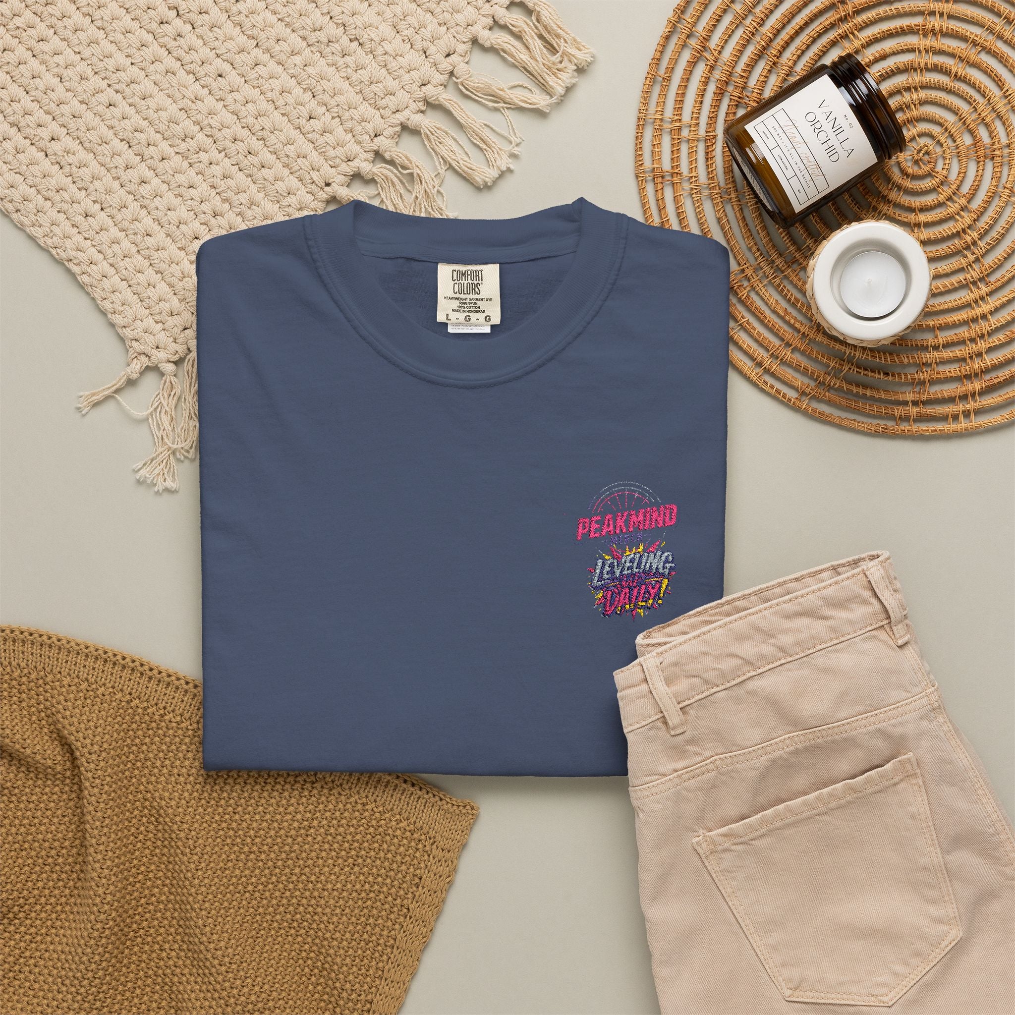 T-Shirt — 'Be Kind' Floral Pocket Graphic Tee