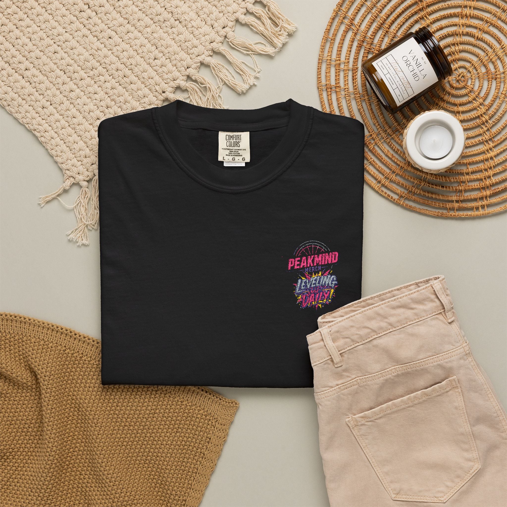 T-Shirt — 'Be Kind' Floral Pocket Graphic Tee